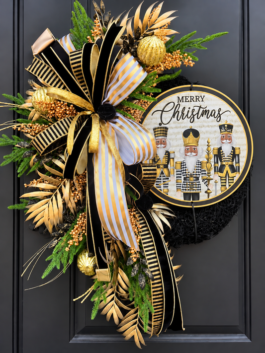 Merry Christmas 🖤💛🖤